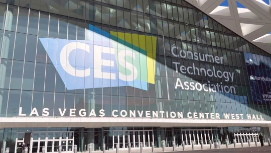 Veletrh duchů. CES hlásí třetinovou návštěvnost, chybějí velká jména