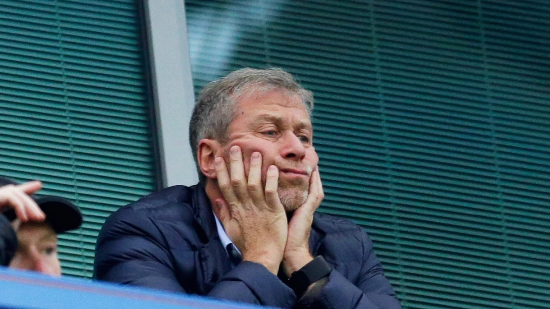 Účet pro oligarchy. Invaze připravila Abramoviče a&nbsp;spol. o devadesát miliard
