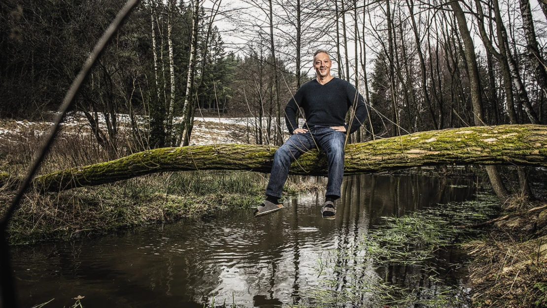 Kancelář na moři, jednání v pantoflích. Poznejte Jaromíra Opatrného Out of Office