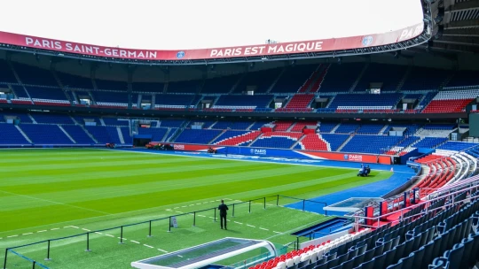 Letošní finále Ligy mistrů nebude v&nbsp;Petrohradě. UEFA jej přesunula do Paříže