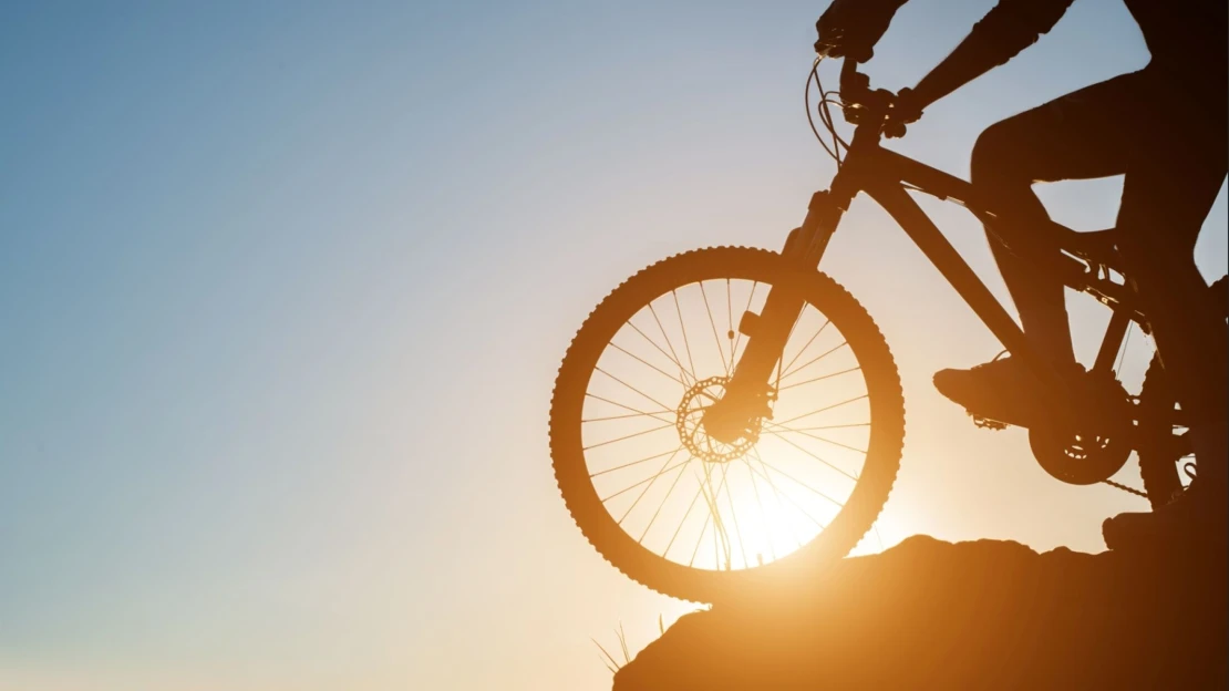 Velká cyklistická loupež. Bike Fun Tomáše Němce přišel na německé dálnici o&nbsp;díly za miliony