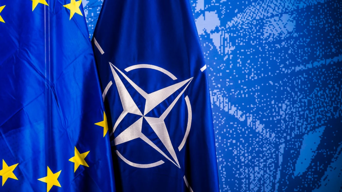 Polsko navrhlo zákaz obchodování s&nbsp;Ruskem i&nbsp;mírovou misi. Tu bude v&nbsp;týdnu řešit NATO