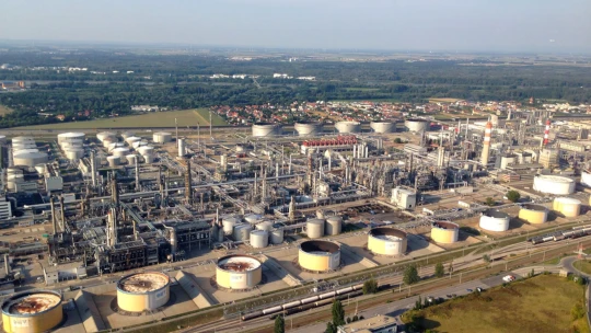 Rakouská OMV téměř zdvojnásobila zisk. Pomohl jí růst cen ropy a&nbsp;plynu