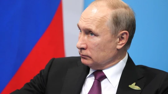 Putin podepsal dekret, který státu umožní řídit podniky neplnící vojenské zakázky