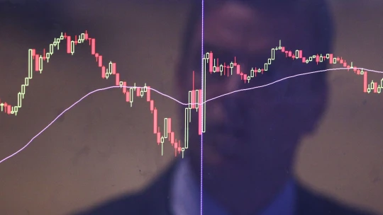 Evropské akcie se vzpamatovávají ze včerejšího propadu. Posilují díky mírnosti sankcí