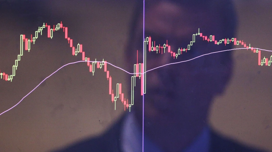 Evropské akcie se vzpamatovávají ze včerejšího propadu. Posilují díky mírnosti sankcí