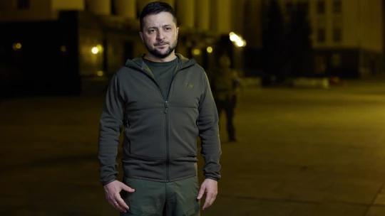 Růst ukrajinské ekonomiky loni zpomalil a&nbsp;Zelenskyj si vydělal 8,5 milionu korun