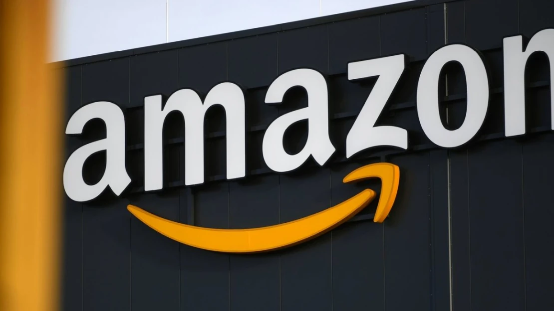 Amazon zvýšil tržby o&nbsp;sedm procent. Jeho akcie posílily více než o&nbsp;desetinu
