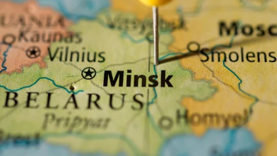 S&P zhoršila hodnocení úvěrové spolehlivosti Běloruska. Hrozí, že skončí v platební neschopnosti