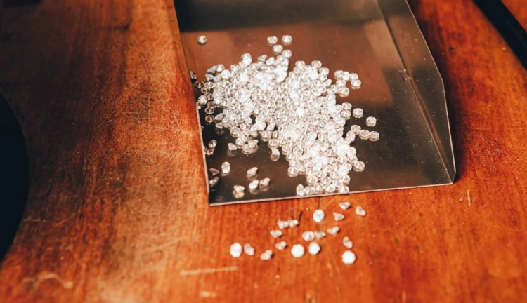 Vysypané diamanty