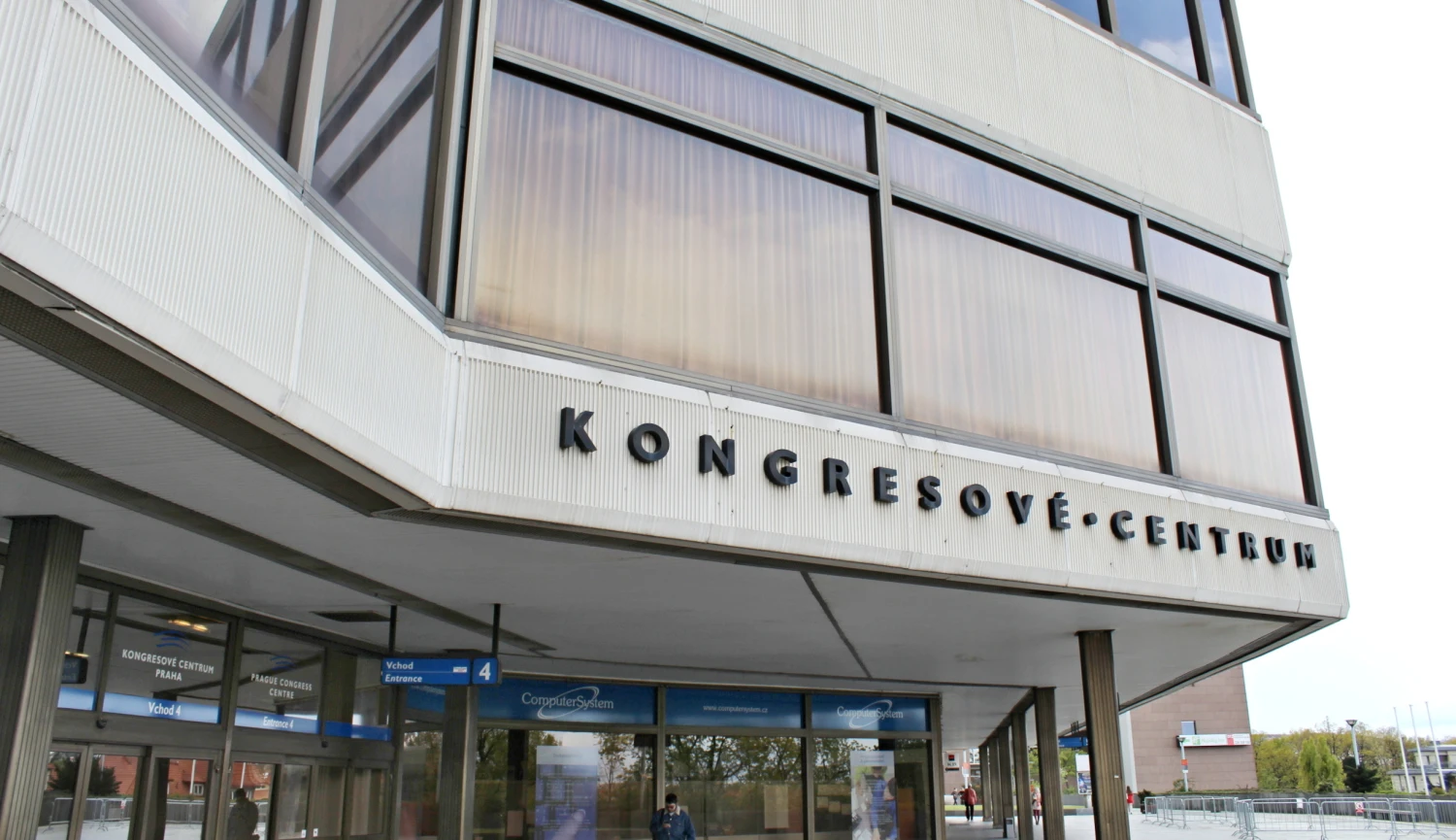 Faustův dům za Kongresové centrum. Vláda stvrdila velkou majetkovou směnu