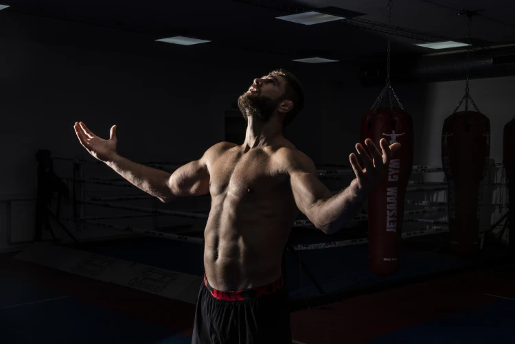 MMA bojovník Jiří Procházka v brněnském Jetsaam Gymu