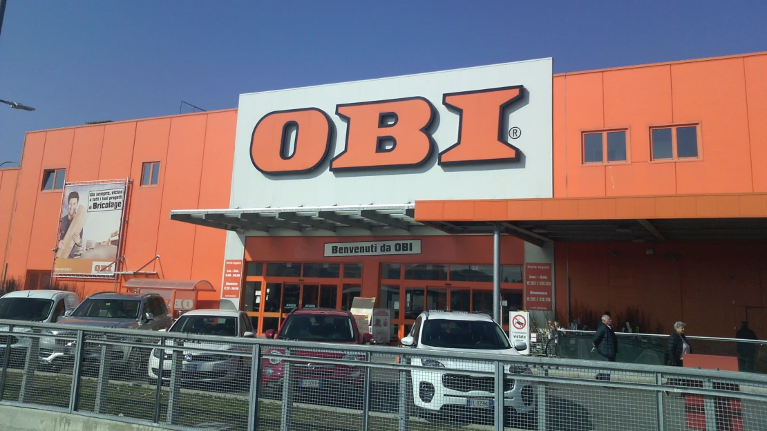 Řetězec OBI předal 27 ruských poboček novému majiteli. Ani za ně nechtěl zaplatit