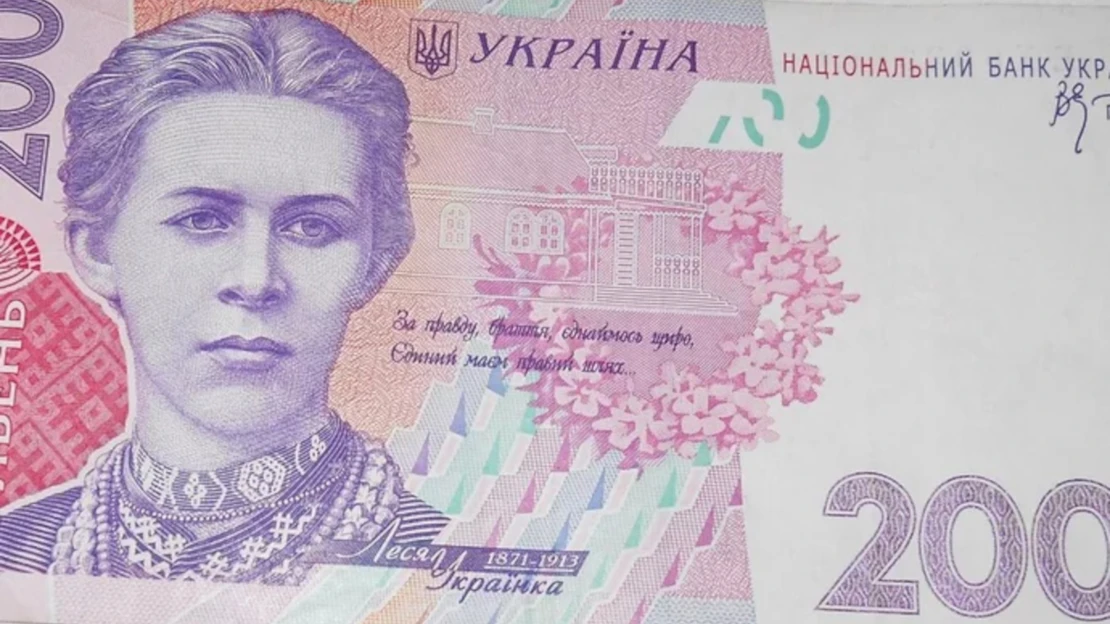 Co s&nbsp;ukrajinskými hřivnami, které nikdo nechce? EU zvažuje směny fixním kurzem