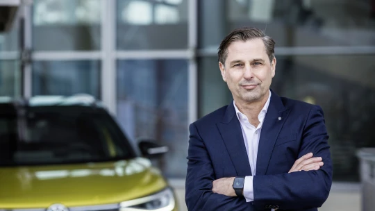 Volkswagen bude na rozhodnutí o&nbsp;lokalitě gigafactory potřebovat více času, řekl šéf Škody Zellmer