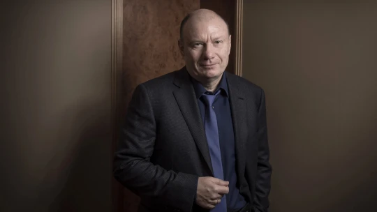 Mezi slepými bez sankcí králem. Oligarcha Potanin díky invazi staví bankovní impérium
