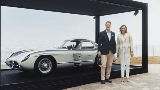 Nový aukční rekord. Vzácný Mercedes-Benz se prodal za tři miliardy