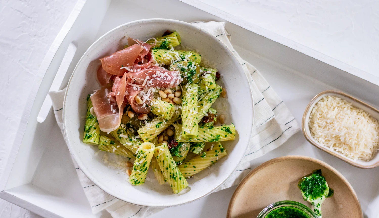 Špenátové pesto připravíte dřív, než se uvaří těstoviny, a originálně doplní i další jídla