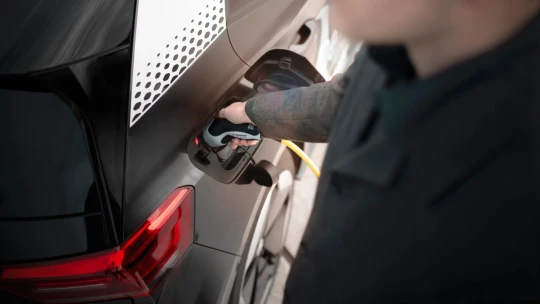 Sbohem, Číno! Poptávku po&nbsp;bateriích pro elektromobily pokryjí jihokorejští giganti