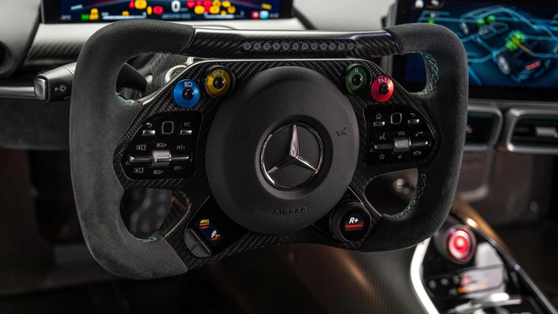 Přes 24 miliard do elektrododávek. Mercedes investuje do závodu v Polsku