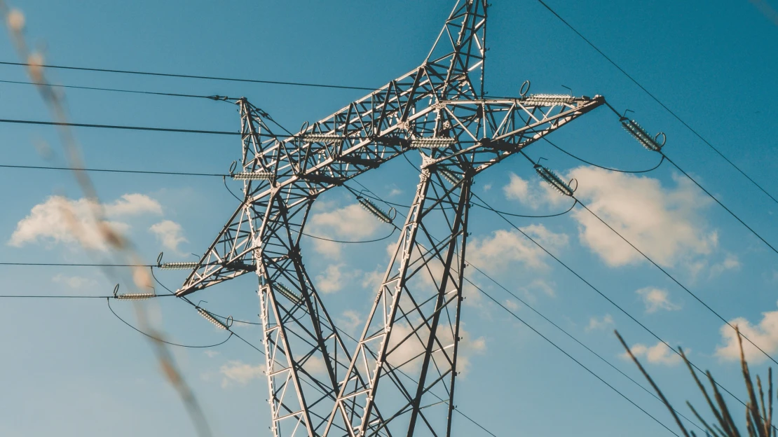 Firmy prosí vládu o pomoc. Kvůli vysokým cenám energií bojují o&nbsp;přežití