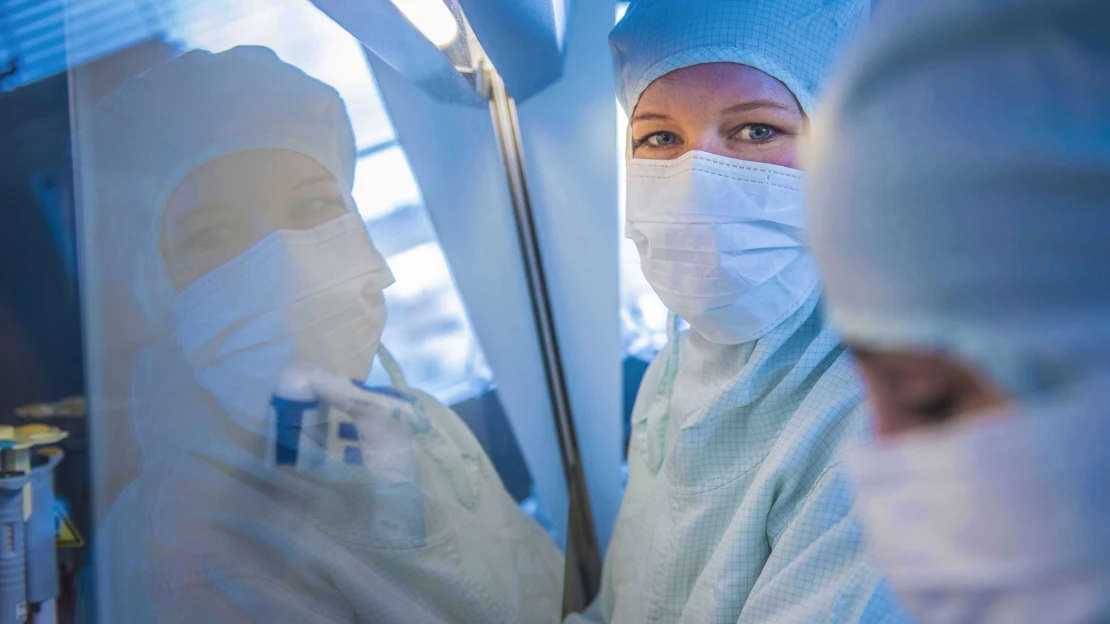 První česká 3D nanotiskárna. Dokáže vyrobit mikroimplantáty pro biomedicínu