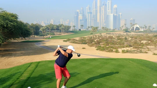 Golf, soukromá letadla i&nbsp;Ferrari. Šéf rozhazoval, jeho zaměstnanci nedostávali výplatu