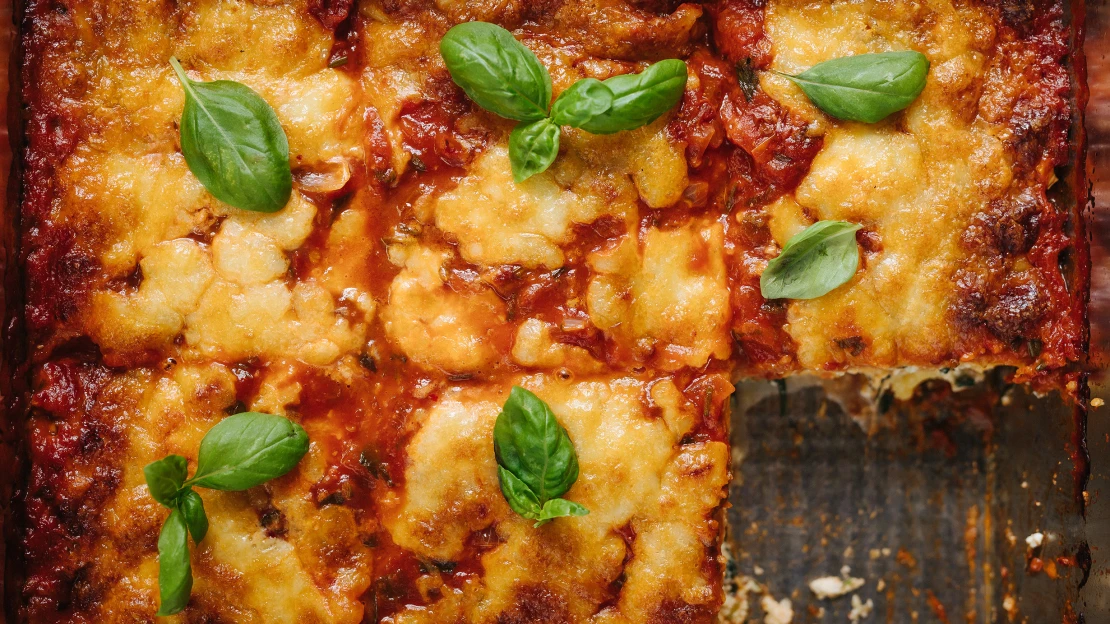 Polentové lasagne. Odlehčená verze, co funguje i&nbsp;bez masa & bez mouky