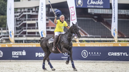 Konec dostihů v Chuchli? Areál se neshodl se státem na činži, nájemníkům rozesílá výpovědi