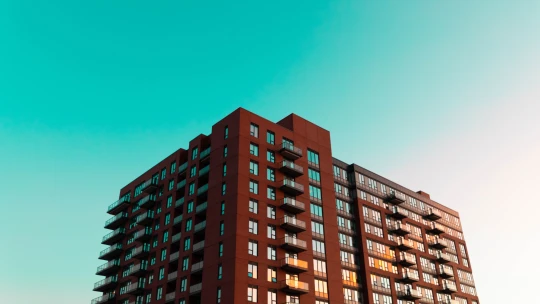 Největší české realitky chtějí společně dobýt Evropu. EHS se spojuje s M&M Reality