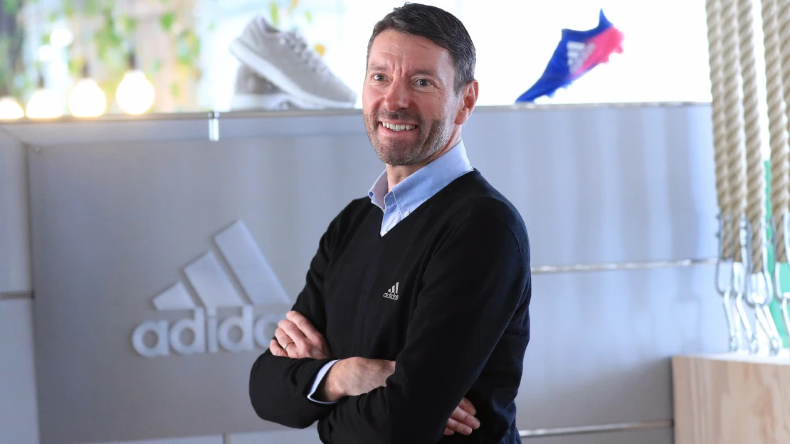 Adidas se rozloučí s&nbsp;dosavadním šéfem. Vystřídá ho Kanye West?