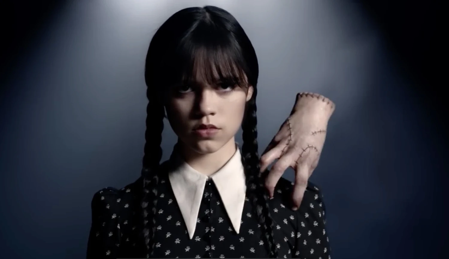 Wednesday Addams, Burton… a Depp? Netflix finišuje recept na svůj podzimní hit