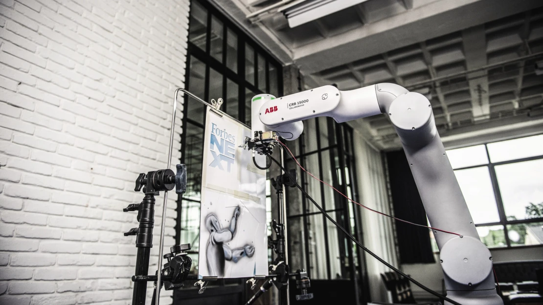 Titulku Forbesu NEXT vyrobil robot. Neuhodí vás a&nbsp;jmenuje se GoFa