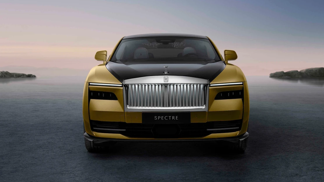 Revoluce po&nbsp;118 letech. První Rolls-Royce na elektriku už si objednali i&nbsp;první Češi