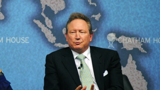 Australský miliardář Andrew Forrest založil fond na obnovu Ukrajiny. Přispěl dvanáct miliard