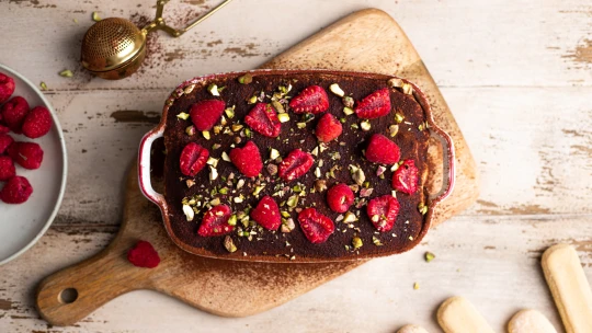 Tiramisu nazeleno. Pistácie & maliny v&nbsp;něm fungují perfektně