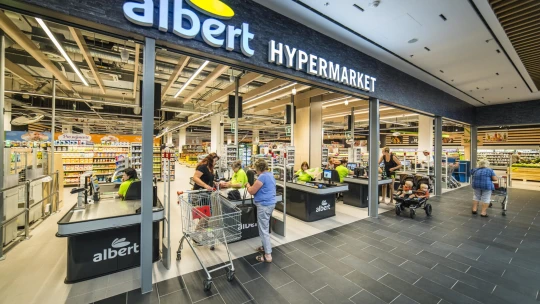 Aholdu se nedaří. Majiteli supermarketů Albert klesl zisk téměř o&nbsp;30 procent