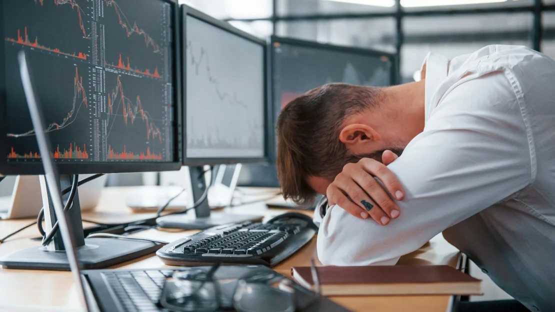 Dominový efekt. Tohle byly největší krypto bankroty posledních měsíců