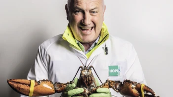 První noc Boels protančil v Discolandu. Potom dal Čechům na talíř moře