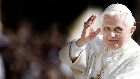Zemřel bývalý papež Benedikt XVI. Bylo mu 95 let