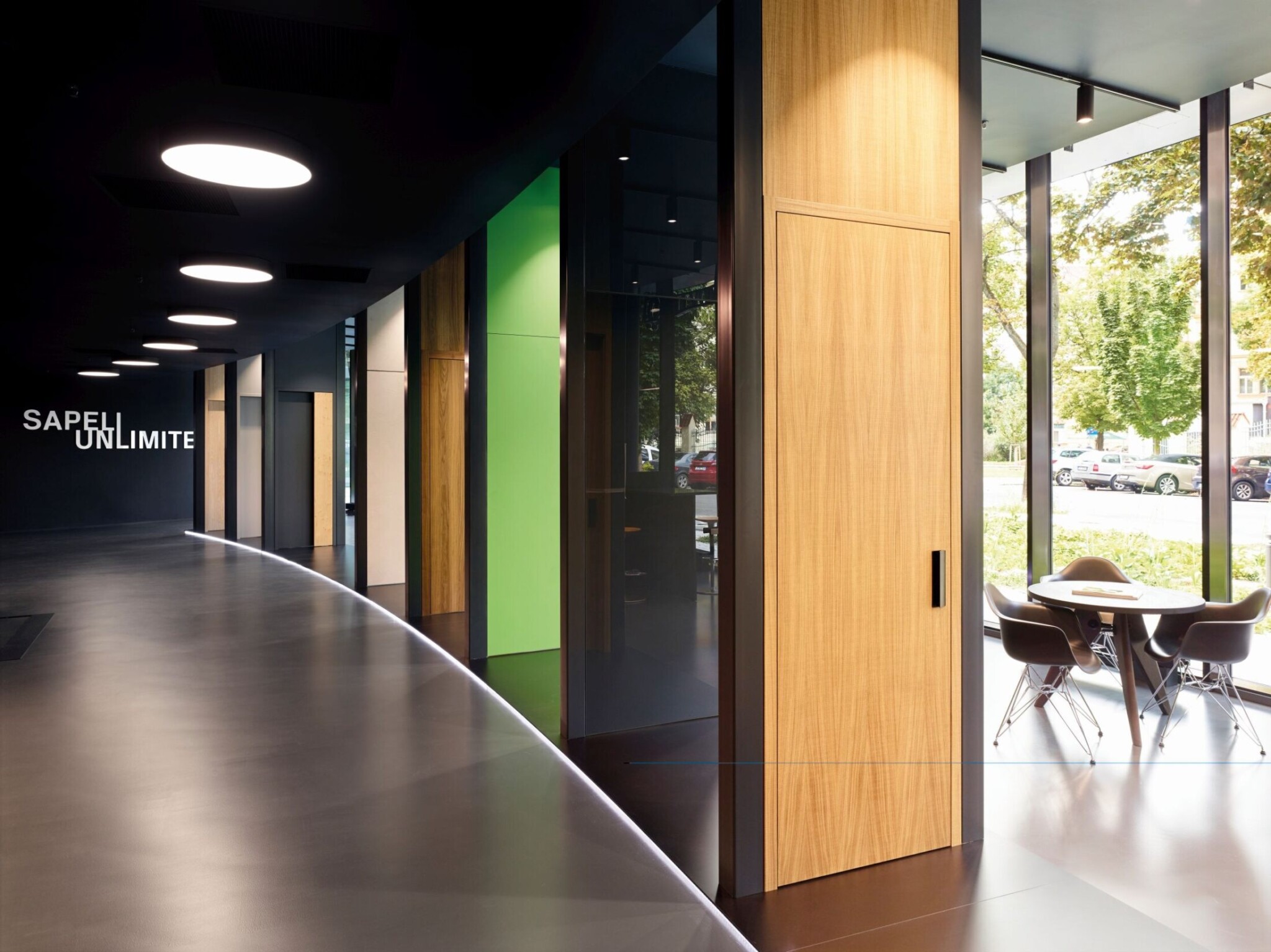 Showroom společnosti Sapeli v pražském Karlíně