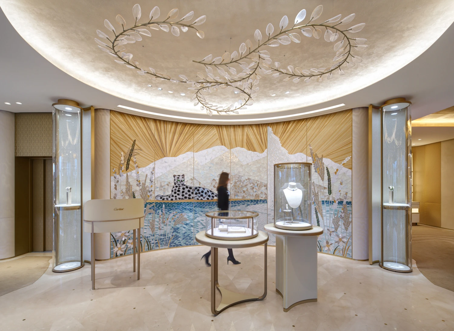 Ledový luxus. Lasvit rozzářil ženevský butik Cartier