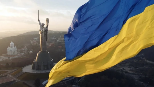 Rok od ruské invaze na Ukrajinu: Nejzajímavější rozhovory, komentáře a analýzy