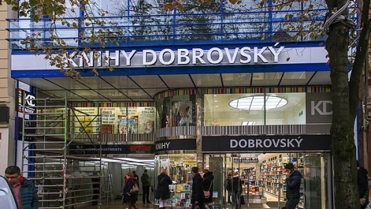 Dobrovský vstupuje do realit. Knihkupec bude stavět byty a&nbsp;vily