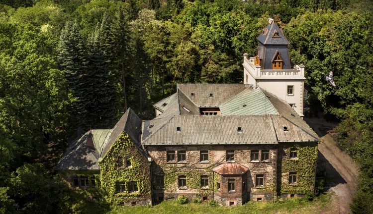 Larischova vila