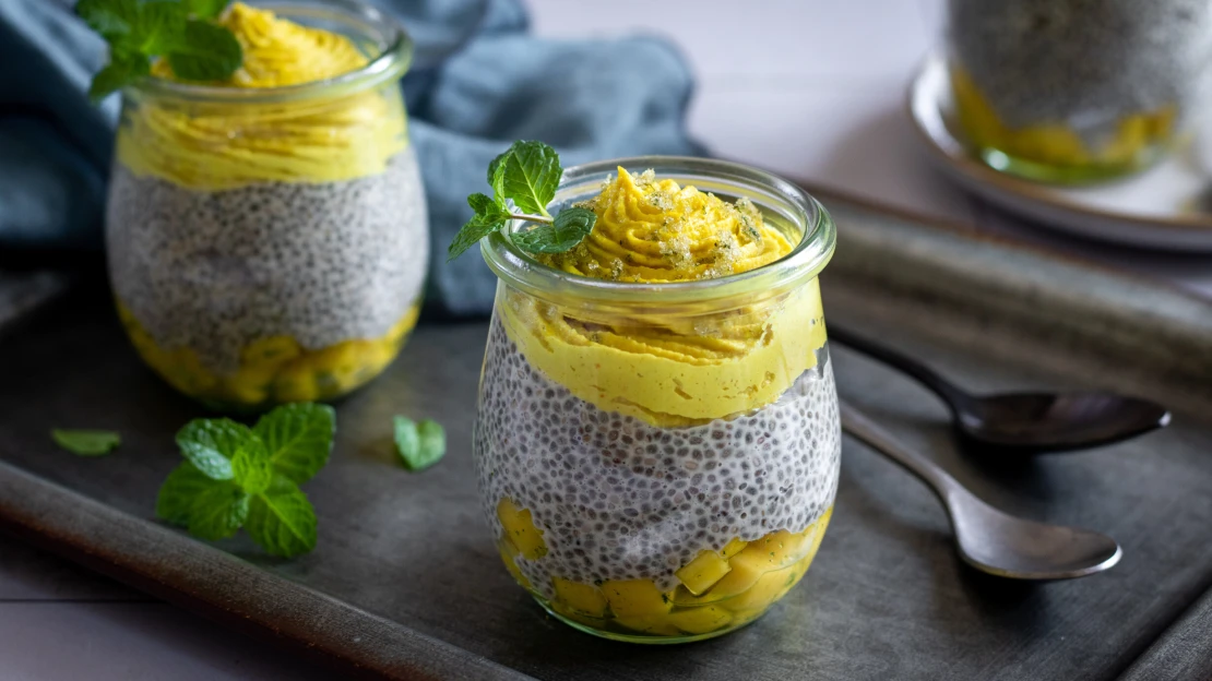 Zn. Vegan friendly. Zdravý chia pudink s&nbsp;mangem potěší ke snídani i&nbsp;jako dezert
