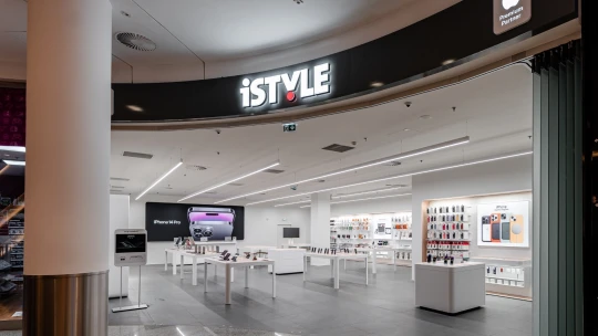 Apple prodejce iStyle posiluje na Slovensku. Kupuje síť obchodů m:zone