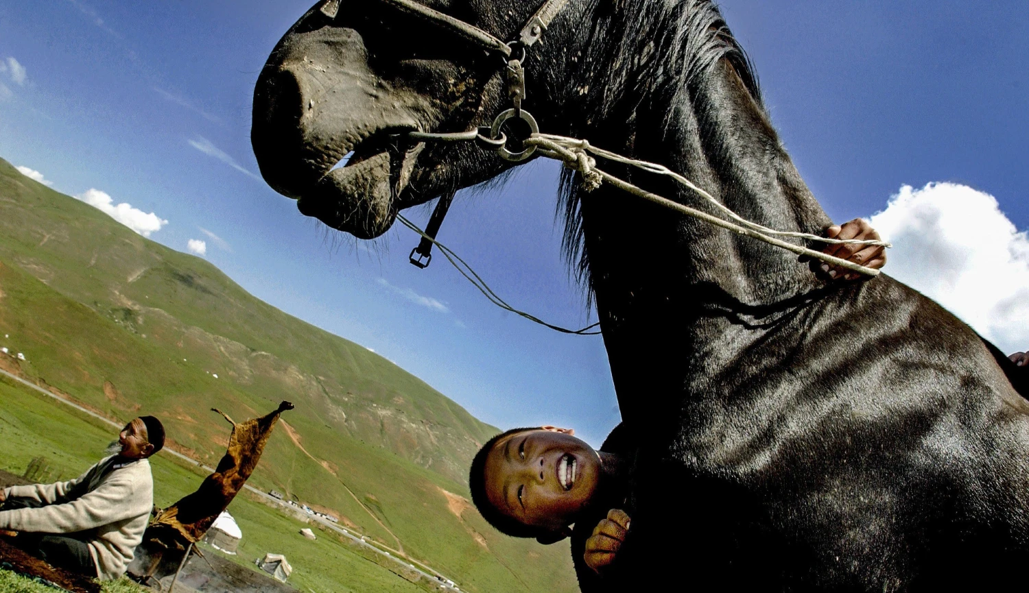 Jeho fotky zdobí titulky světových médií. Teď získal Filip Singer prestižní německou cenu