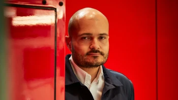 Ranní výběr: Strnad v rozletu, designéry lovící Čína a jaderná nejistota