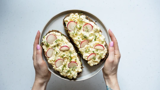 Jediný recept na vajíčkovou pomazánku, který tyto Velikonoce potřebujete